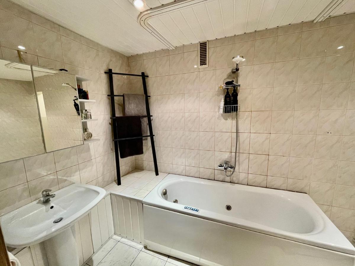 Cosy Teika Apartment Riga Eksteriør billede